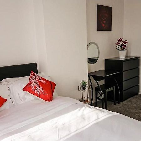 Carnock Road Apartment - Silverburn Shopping Centre Glasgow Zewnętrze zdjęcie