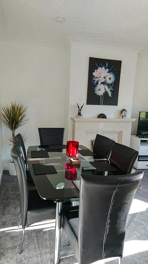 Carnock Road Apartment - Silverburn Shopping Centre Glasgow Zewnętrze zdjęcie