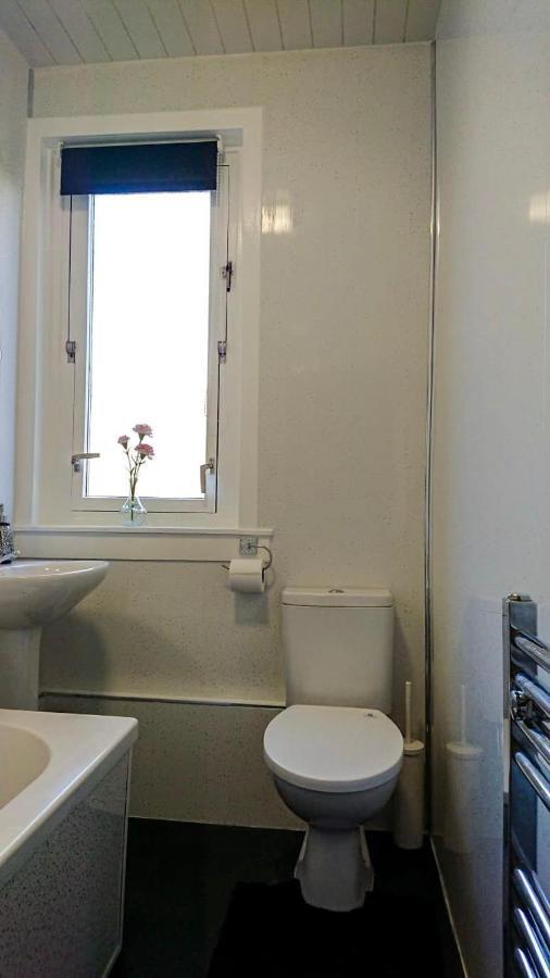 Carnock Road Apartment - Silverburn Shopping Centre Glasgow Zewnętrze zdjęcie