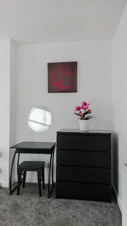 Carnock Road Apartment - Silverburn Shopping Centre Glasgow Zewnętrze zdjęcie